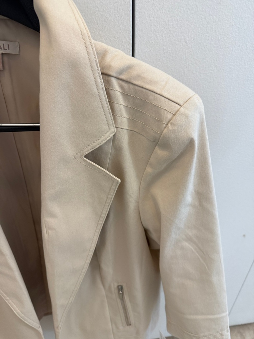 Roz & Ali Cream Tailored Blazer Jacket - Picture 8 of 12